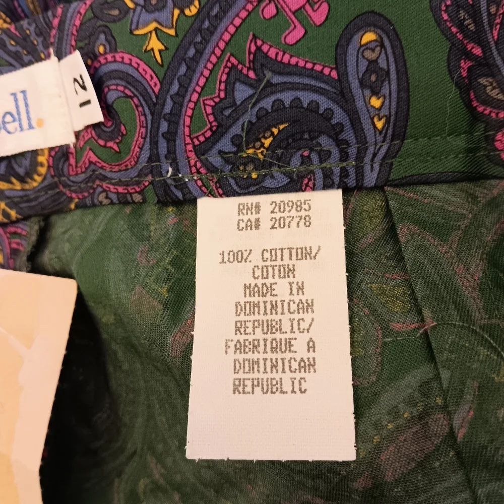 Vintage high waist pleated cotton golf Bermuda shorts. Sz 12. Jean Bell